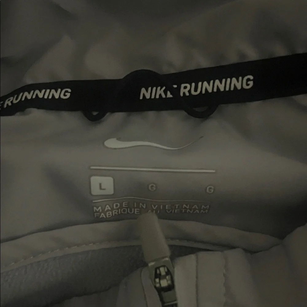 Nike Women's Therma-FIT Quilted Hybrid Running Jacket - Light Gray Size Large